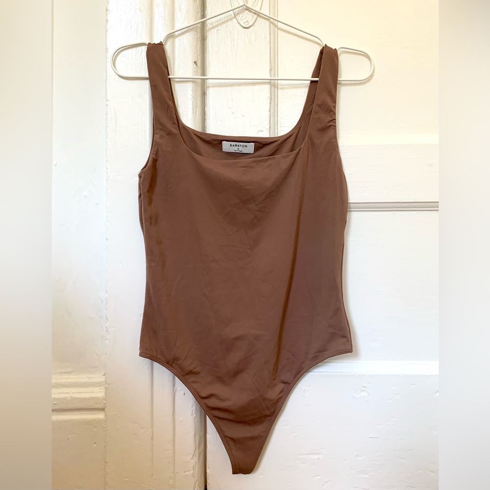 Aritzia Babaton Contour Squareneck Bodysuit